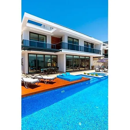 Βίλα Sleeps 8 Pool Air Con Wifi Καλκάν