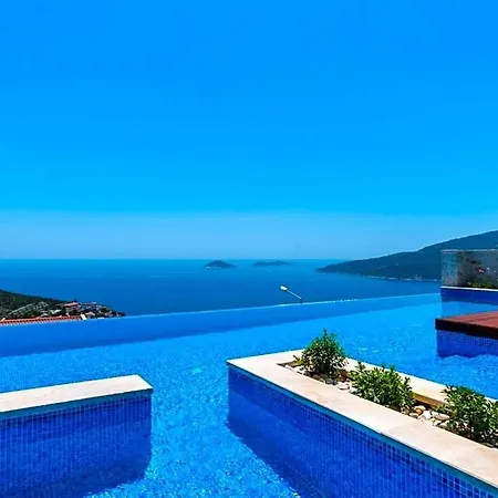 Willa Sleeps 8 Pool Air Con Wifi *